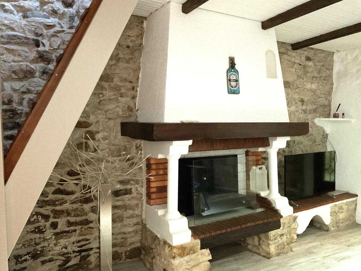 Ferienwohnung Place Aux Herbes Nîmes Exterior foto