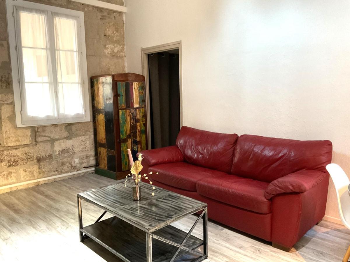 Ferienwohnung Place Aux Herbes Nîmes Exterior foto