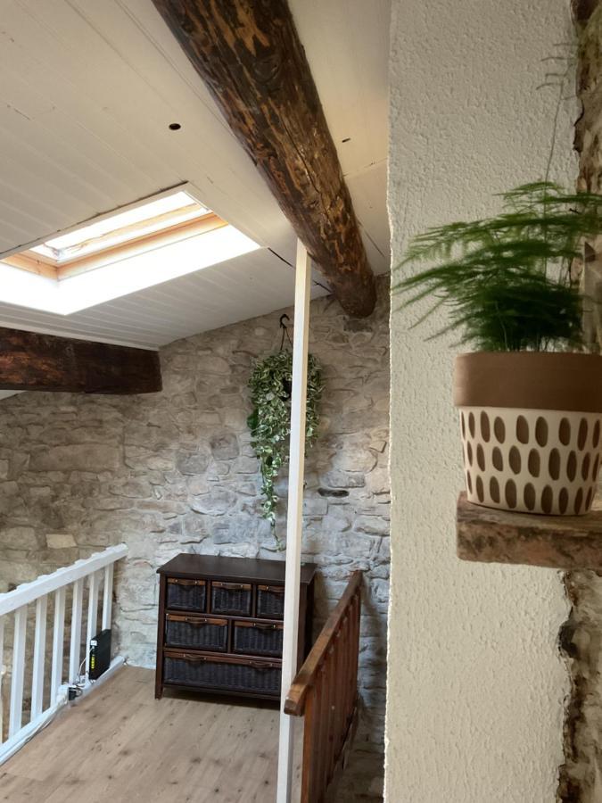 Ferienwohnung Place Aux Herbes Nîmes Exterior foto